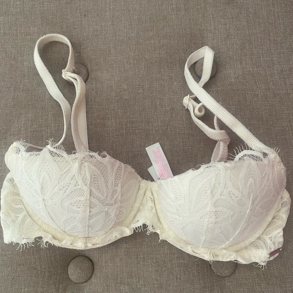 Victoria secret push-up bra